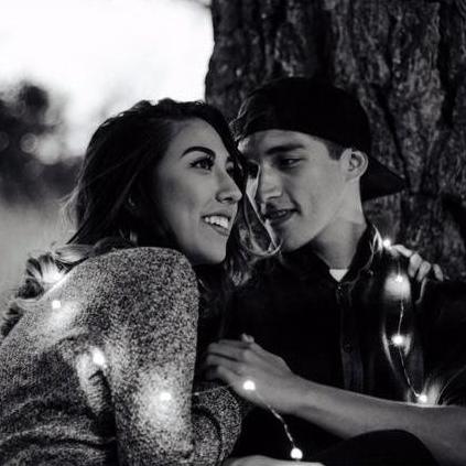 Can we just take a moment to acknowledge the way John looks at her! Anyone else obsessed!?