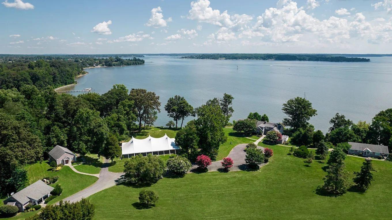 The Wedding Website of Grace Mack and Tom Tryon