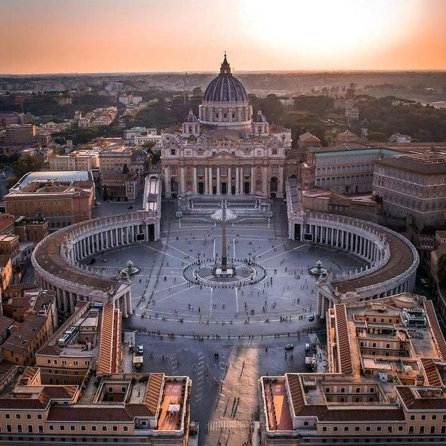 Walking Tour Of The Vatican, Sistine Chapel & St. Peter’s Basilica