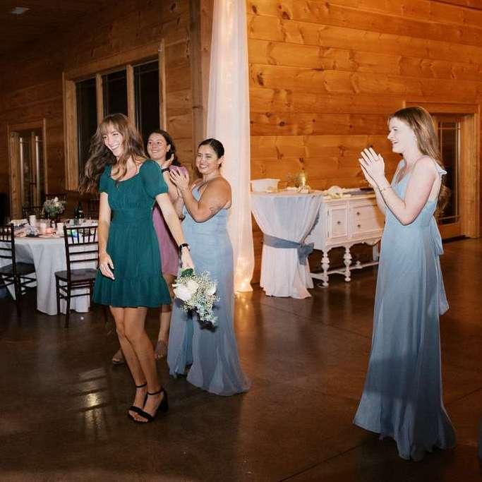 Had to be sure to catch that bouquet ;)