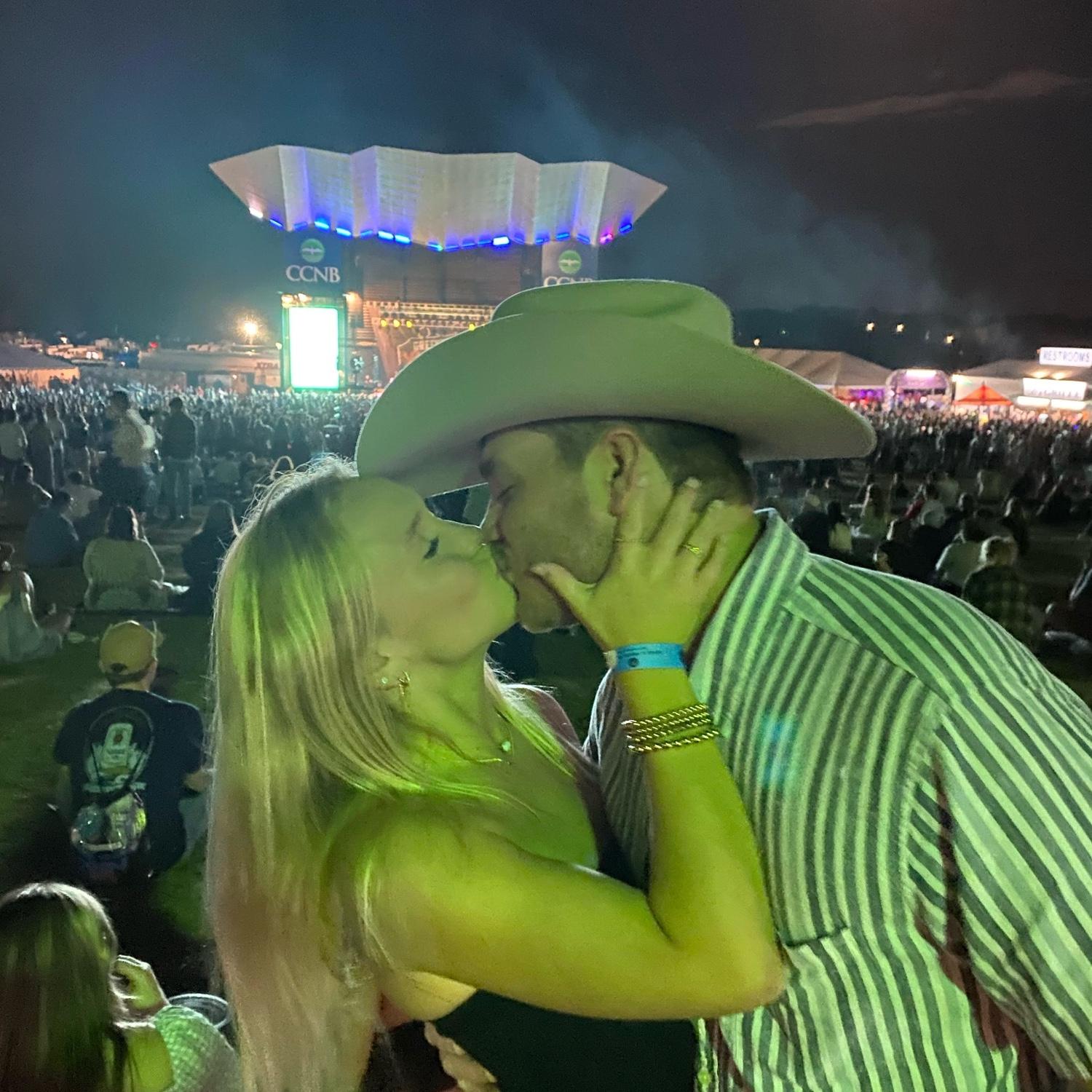 Mason & Sydney’s first concert together! They saw Zach Bryan on November 6, 2022