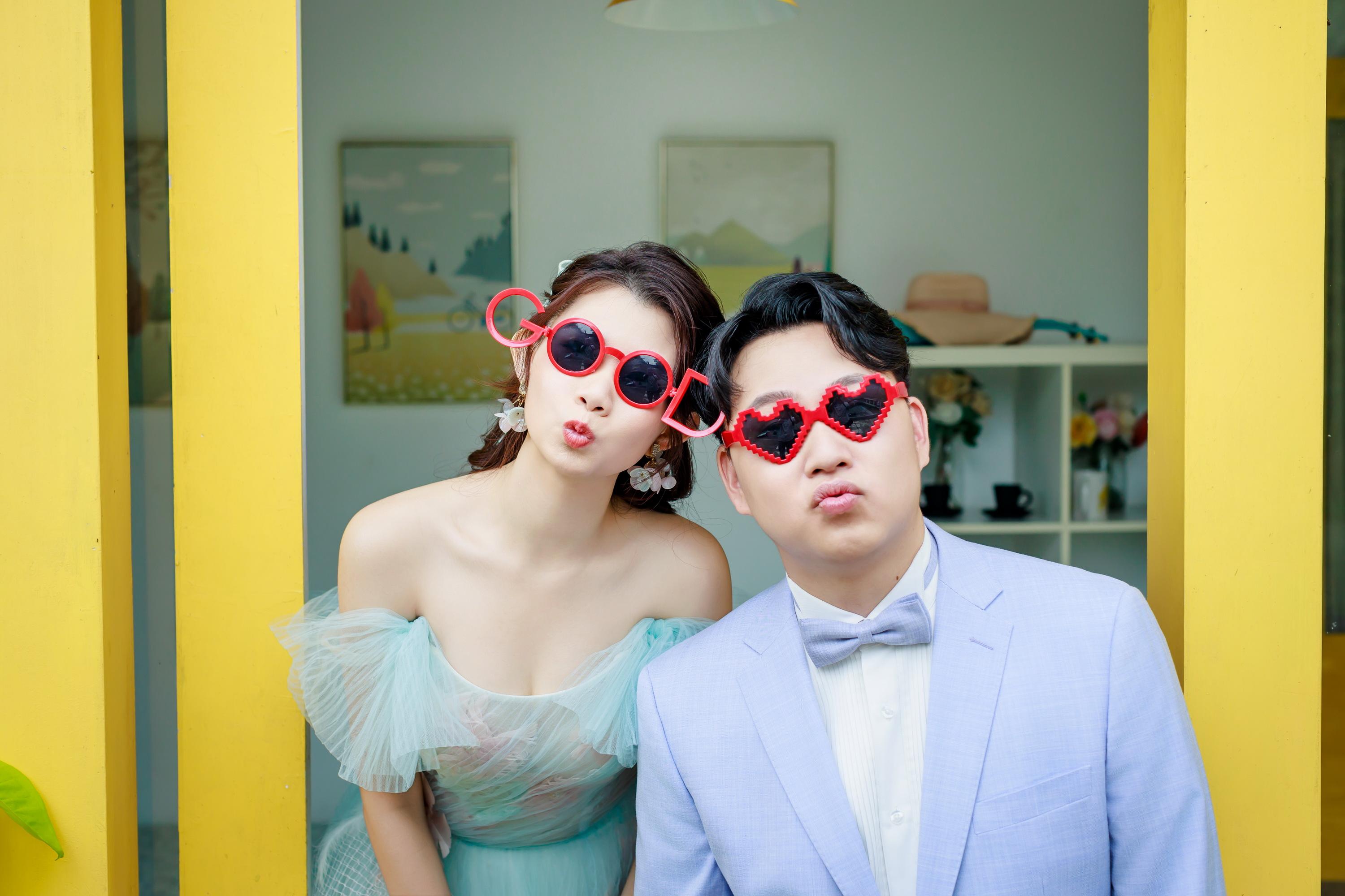 The Wedding Website of Avonlea Aw Hui Ling and Peck Jun Wen