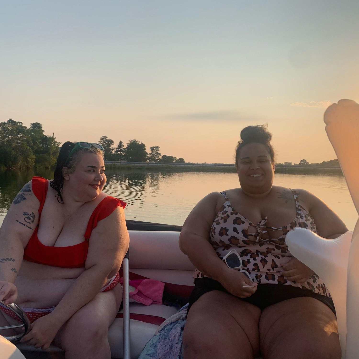 Took Kaylee out on my late Aunt Melissa's mini pontoon boat on the lake in Carlisle, KY for her birthday.