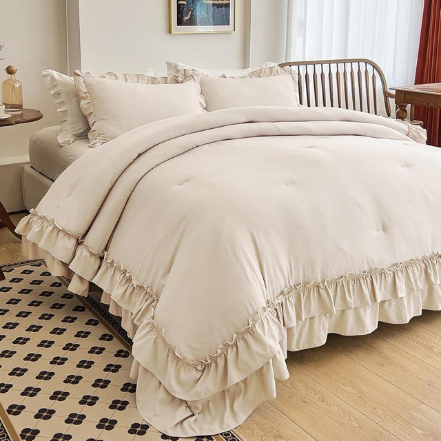 AIKASY Camel Ruffle Comforter Queen, 3 Pieces Vintage Ruffle Fringe Comforter, Farmhouse Rustic Microfiber Down Alternative Bedding Comforter Set (1 Comforter + 2 Pillow Shams)