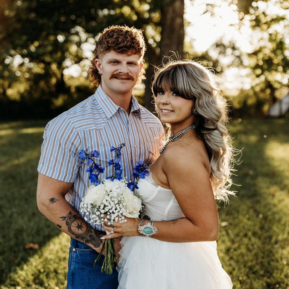 Mallory Lewis and Parker Swearingen's Wedding Website, image size:1000x1000