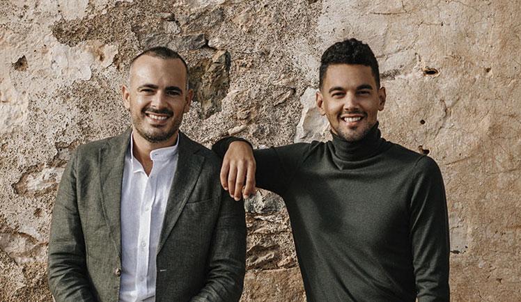The Wedding Website of Carmen Darias Mesa and Adam Lock