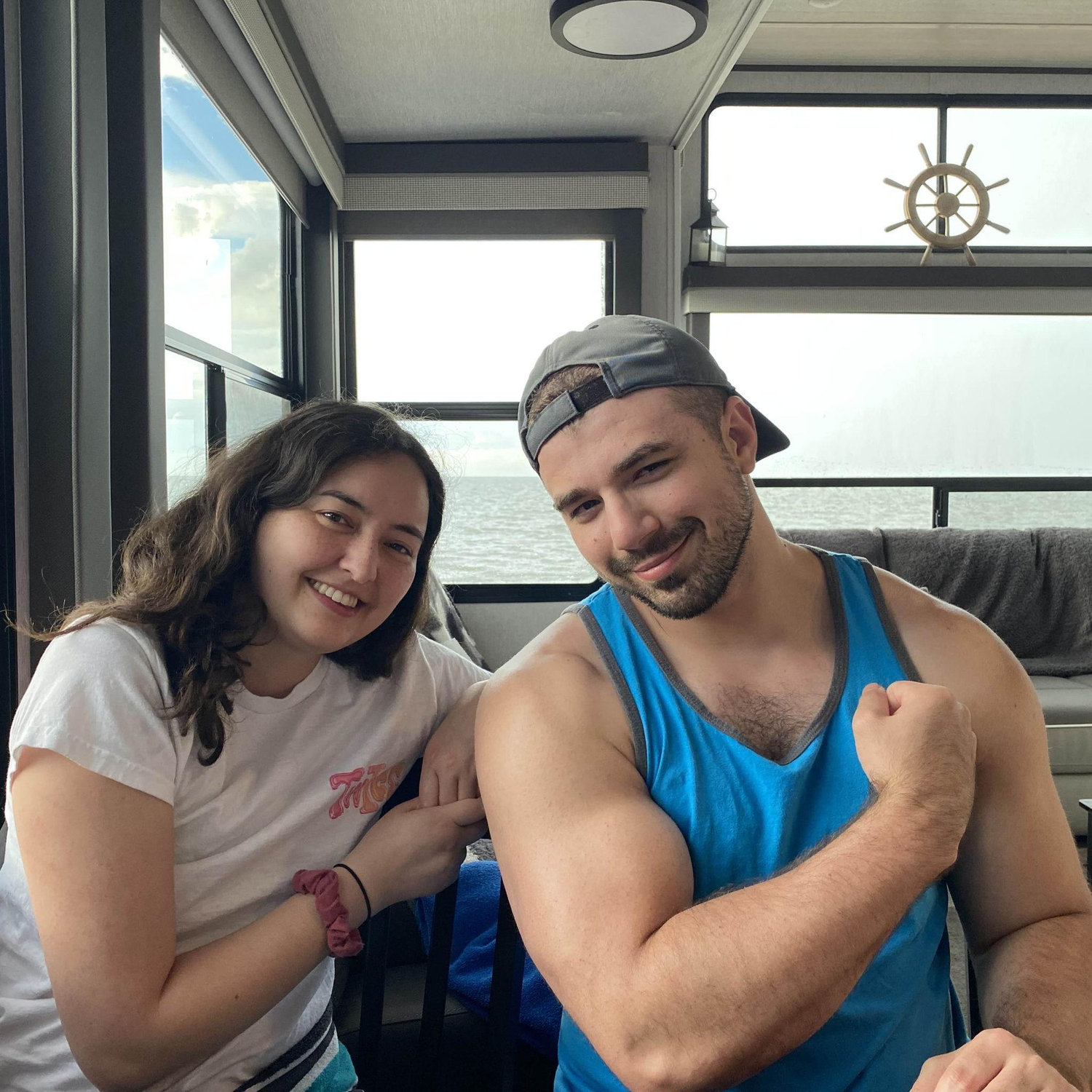 Major flex of loooove