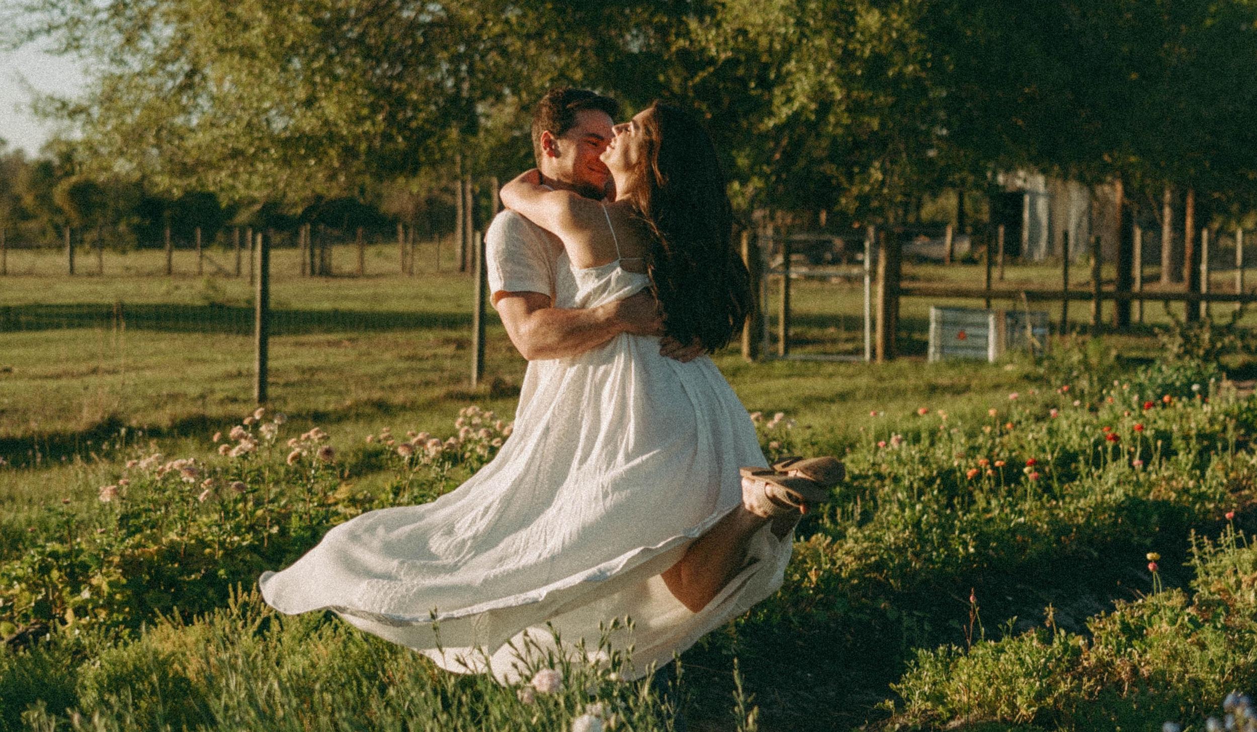 The Wedding Website of Julia Pindar and Hunter Spake