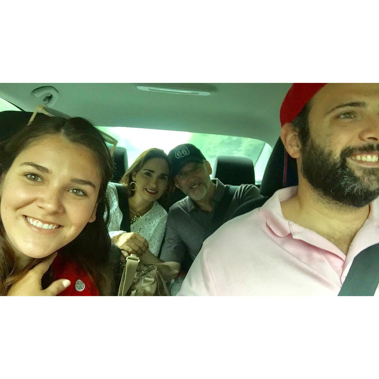 Camino al casino Foxwoods en Connecticut con mis sobrinos Dorka y Robert Bellucci, en donde Ili y yo nos ganamos $900 en la ruleta.