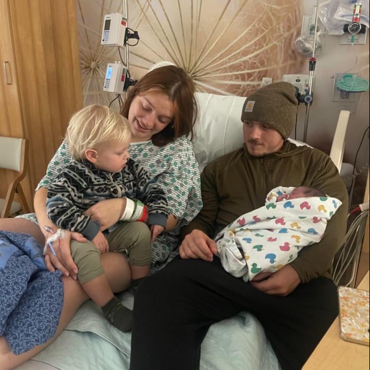 Baby Griffs arrival 🤍
