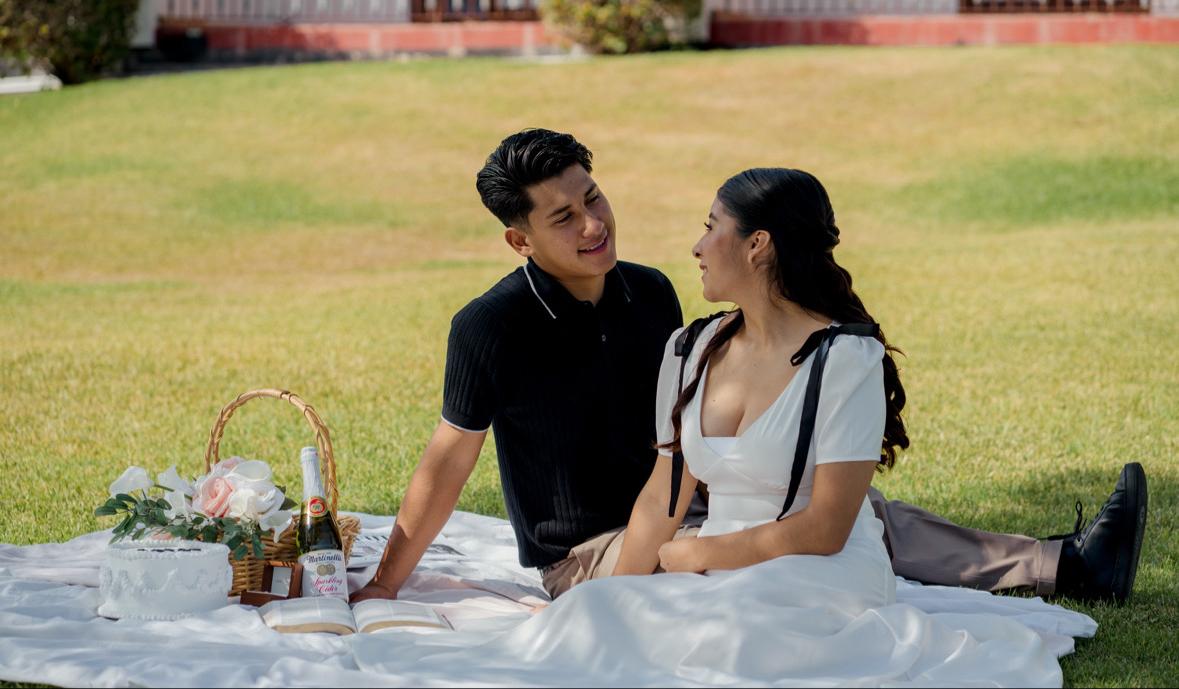 The Wedding Website of Elizabeth Trujillo and Vicente Contreras