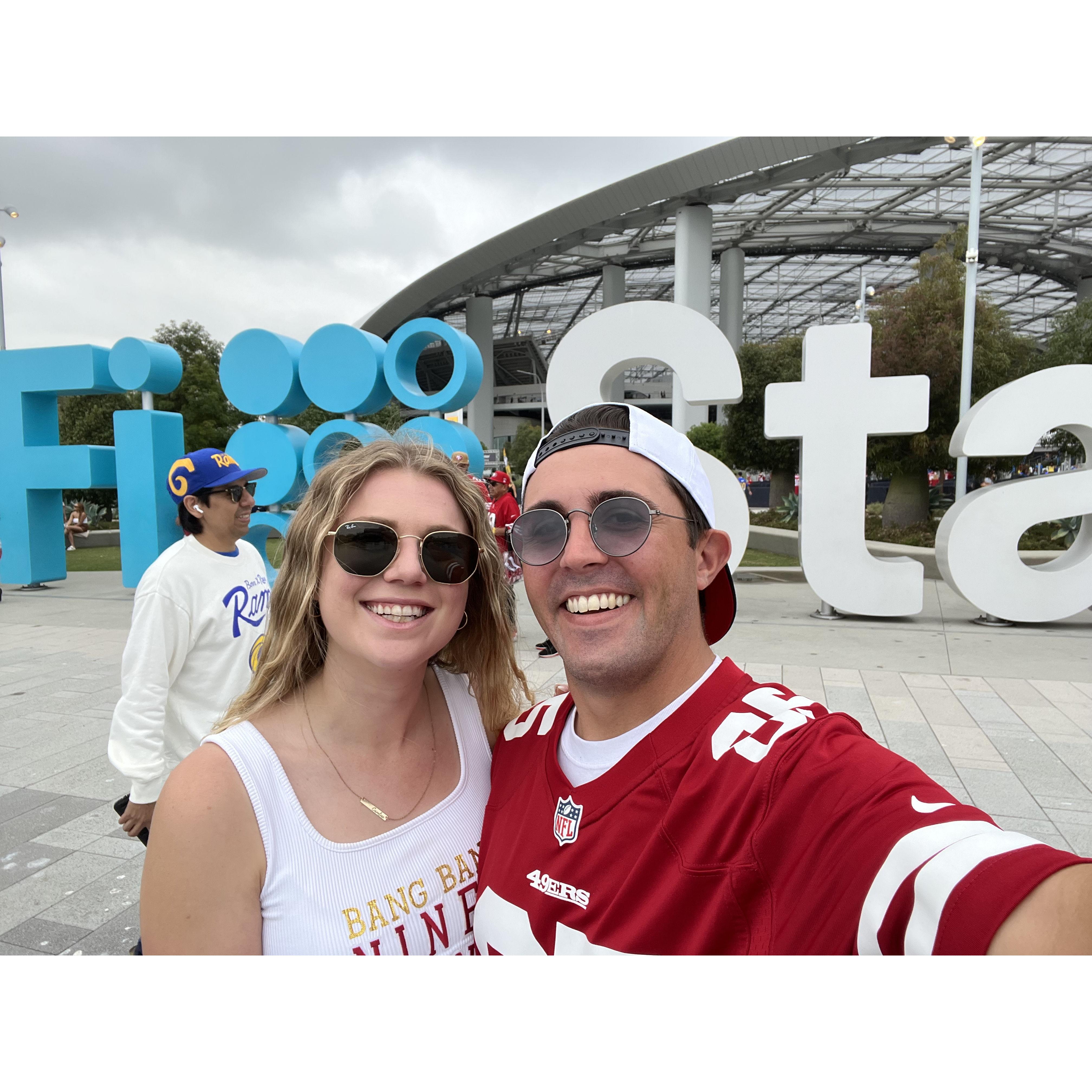 When Caroline (isn't she amazing?) surprised Alex with a trip to see the best football team in the world, THE San Francisco 49ers.
