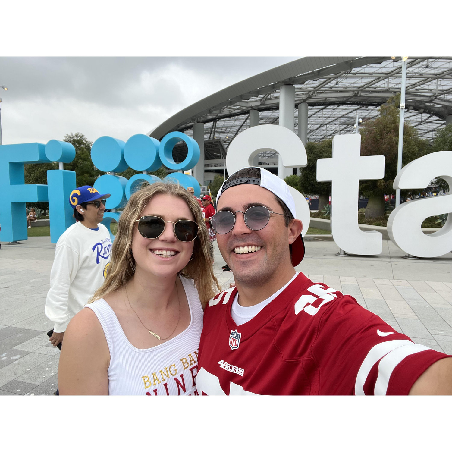 When Caroline (isn't she amazing?) surprised Alex with a trip to see the best football team in the world, THE San Francisco 49ers.