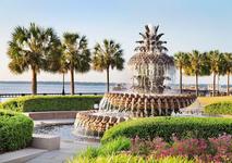 Waterfront Park & the Pineapple Fountain