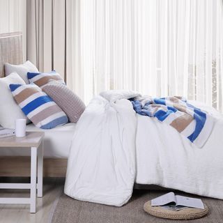 Snug Stitch Comforter