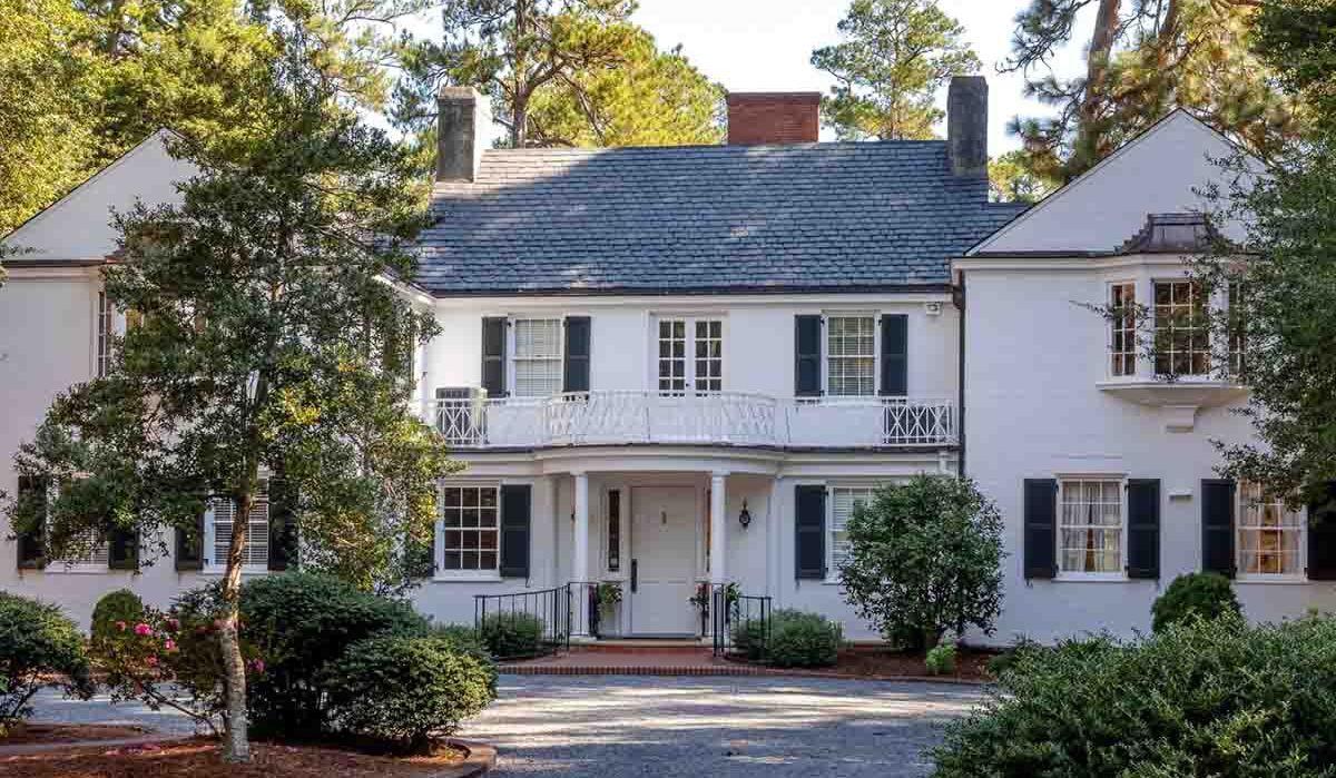 The Wedding Website of Claire Haskell and Ethan Paul