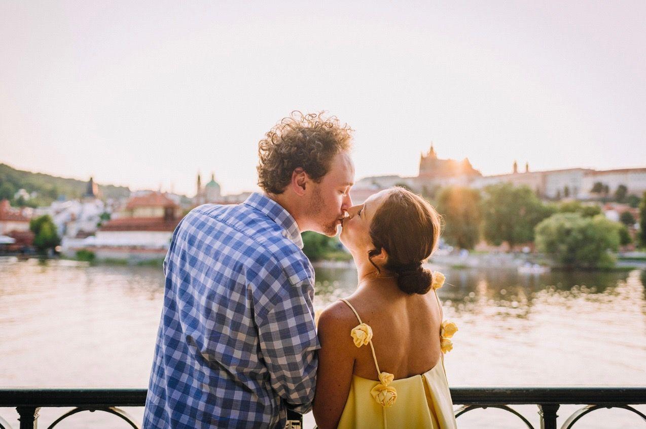 The Wedding Website of Raquel Rench and Lucas Kaplan