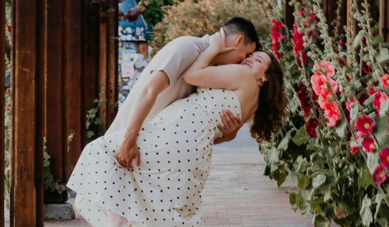The Wedding Website of Delaney Maraschky and Johnathan Daniels