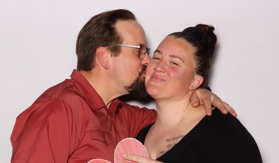 The Wedding Website of Jessica Knypstra and Brian Troxell