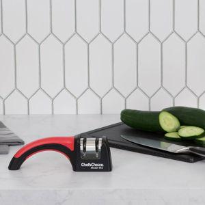 Chef'sChoice Professional Manual Knife Sharpeners Pronto Hone for 15-Degree Straight-Edge and Serrated Knives with Precise Angle Control & Compact Footprint, 2 Stage, Black