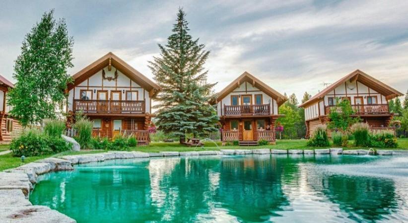 The Wedding Website of Danielle Yoder and Tudor Chesaru