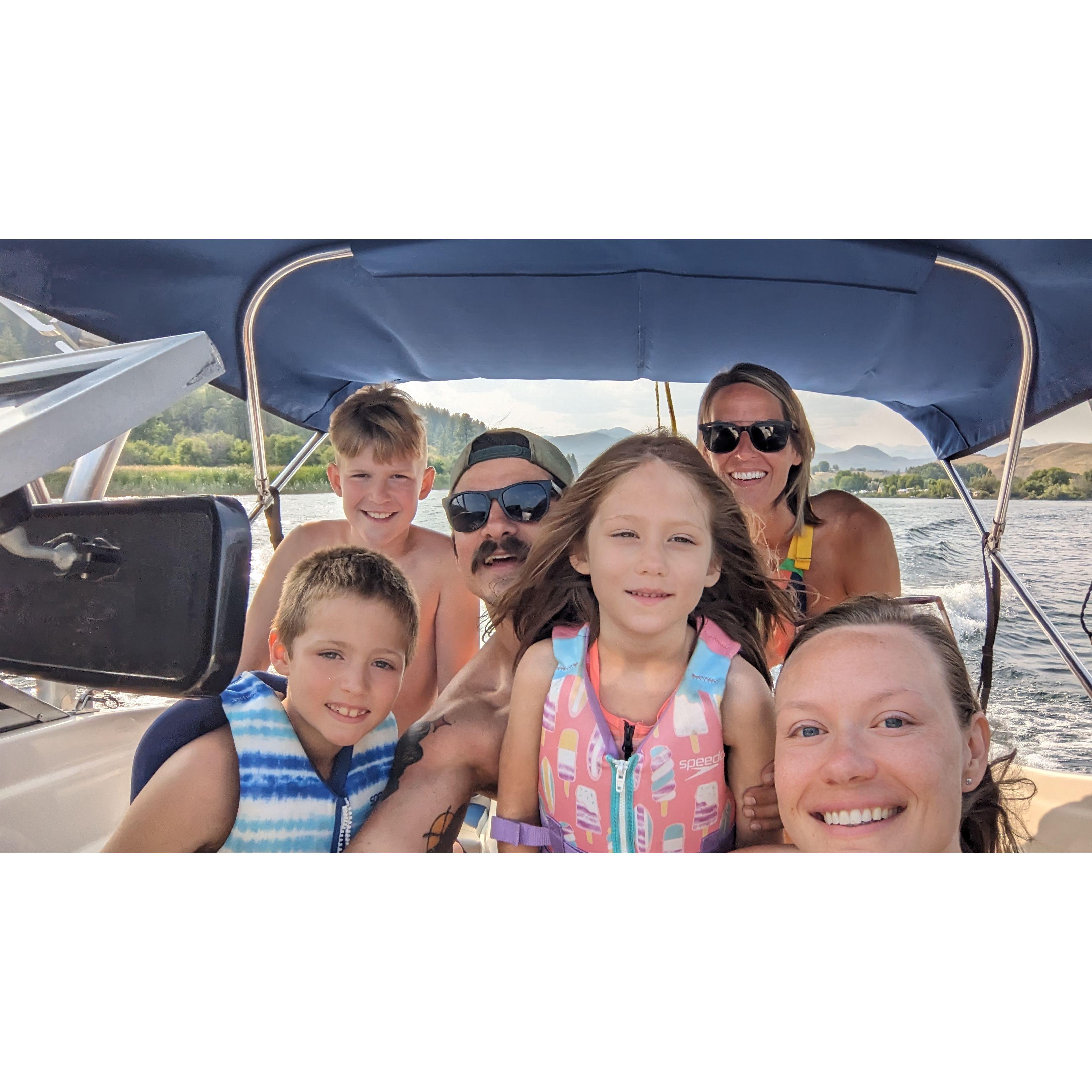 Boating with Friends in Winthrop
