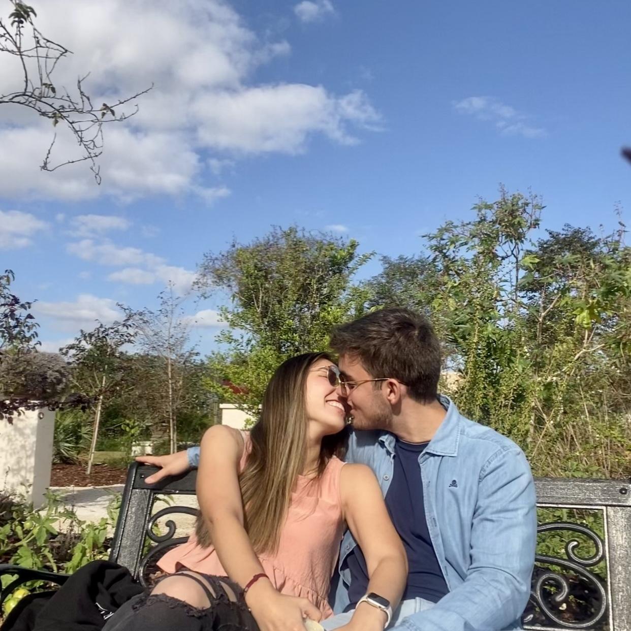 16/03/2023
Otra fotito de nuestra felicidad!!