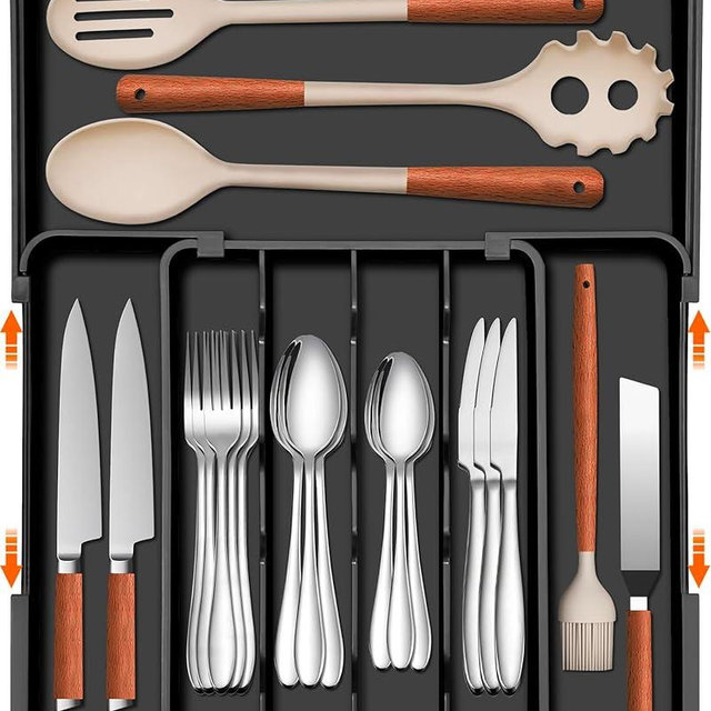 Spaclear Silverware Organizer Expandable Utensil Drawer Organizer Adjustable Silverware Drawer Organizer, Flatware Cutlery Tray for Spoons Forks Knives Kitchen Organizers Storage,Black