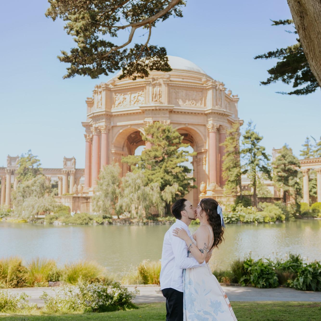 The Palace of Fine arts is where we spent many dates picnicking together during 2020, we of course had to go back for our engagement photos!!