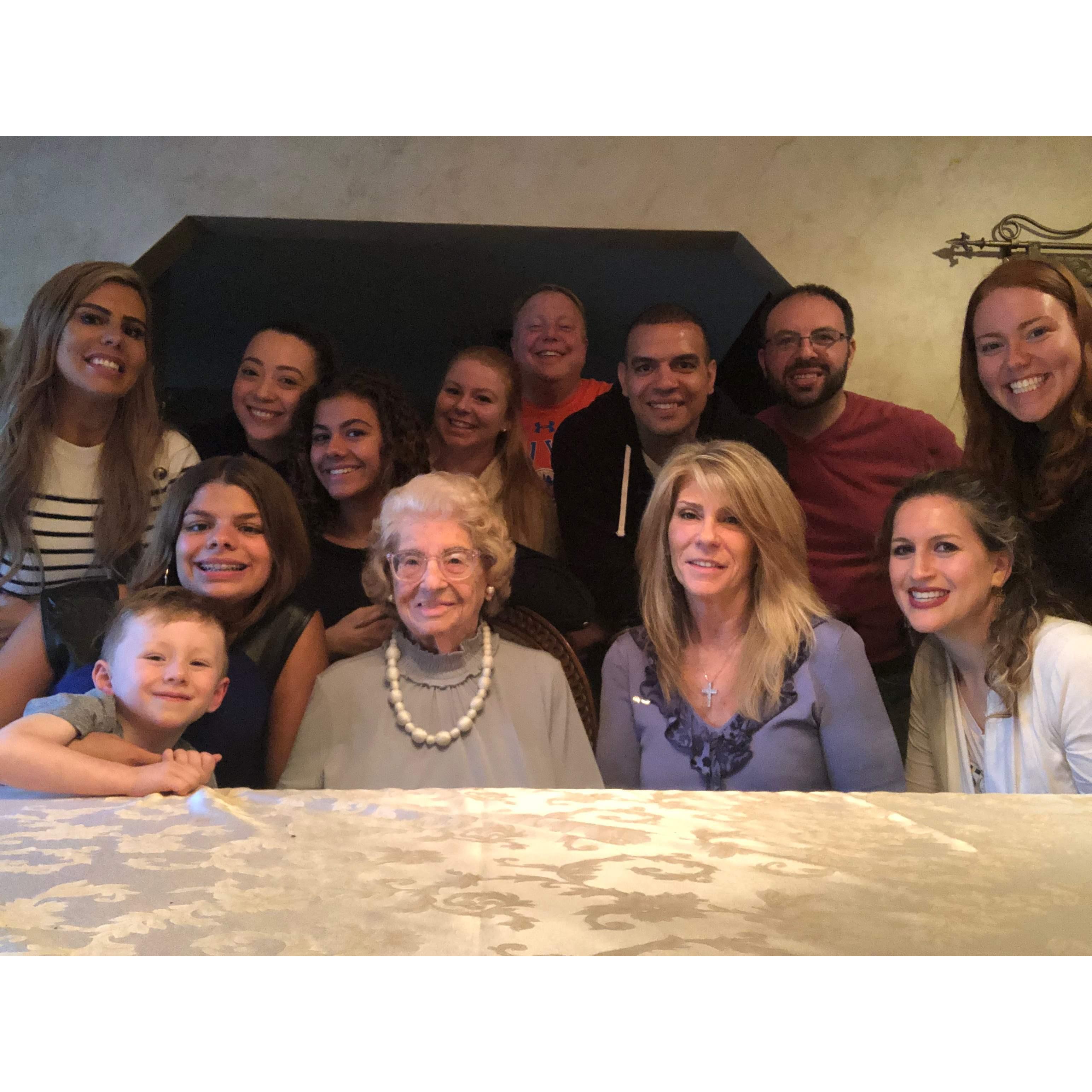 April 2019: A random family get-together.
Alicia, Phoneix, Ashley, Shirley, Alyssa, Viola, Taylor, Ralph, Andy, Joanne, David, Michelle & Alexa
