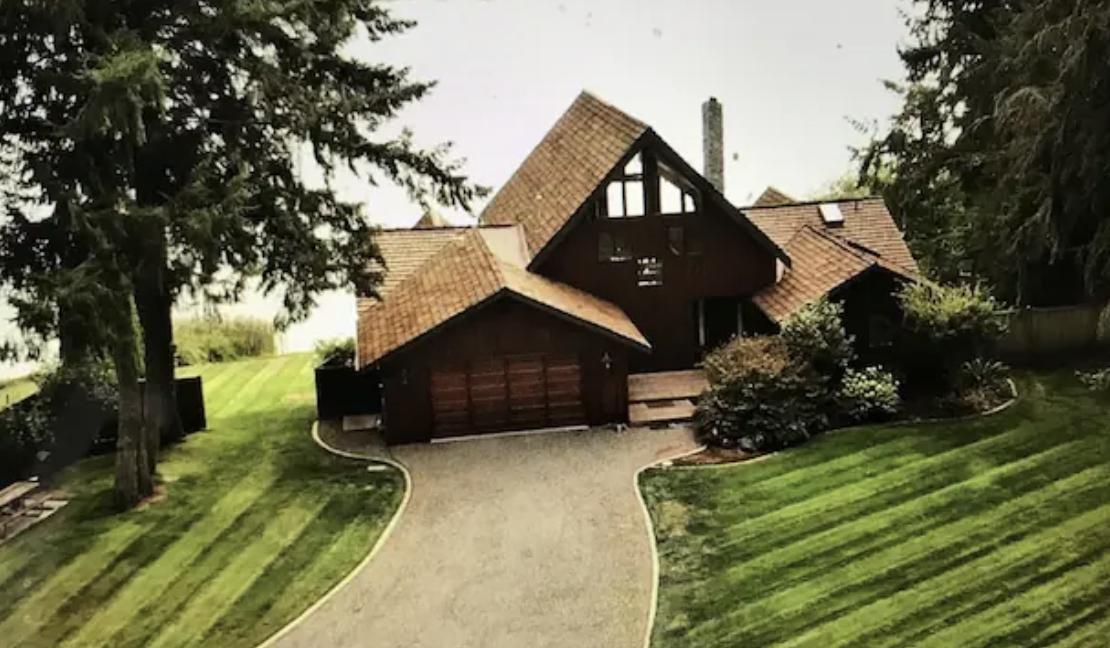 The Wedding Website of Crystal Stone and Michael Calder