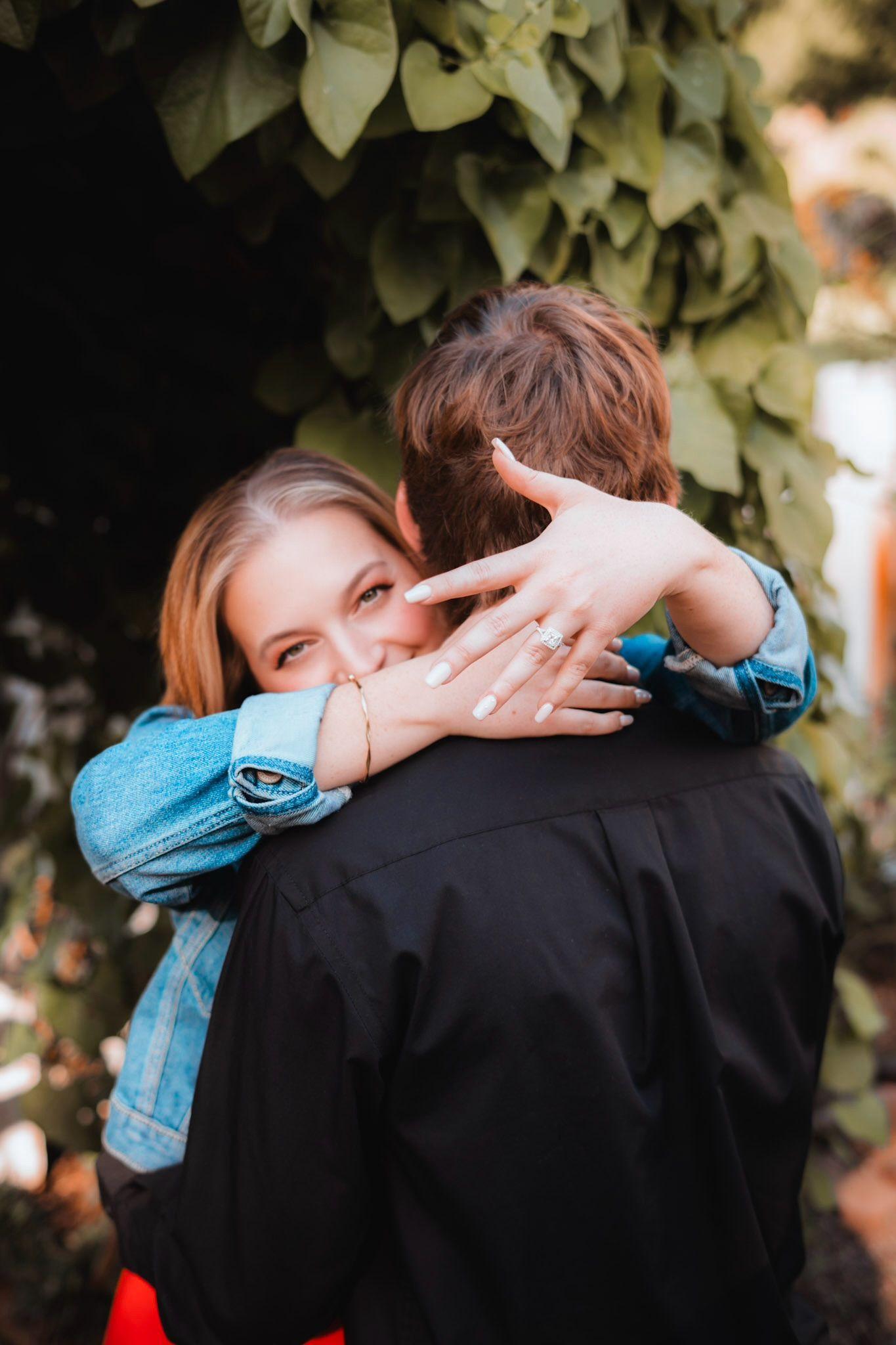 The Wedding Website of Laura Thomas and Logan Martin