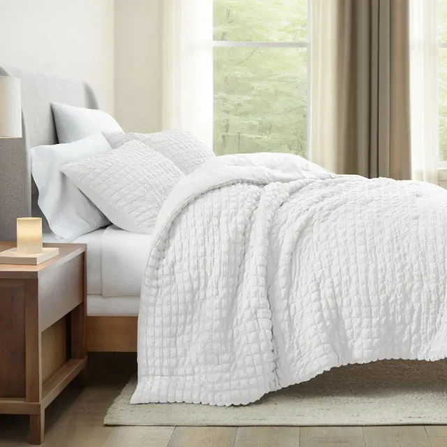 Seersucker Textured Comforter Set, All-Season Down Alternative  Ultra Soft & Lightweight  3PC - Becky Cameron, White, King/California King