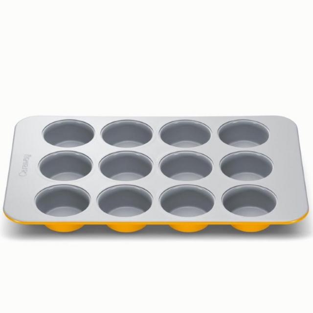 Muffin Pan COLOR: MARIGOLD