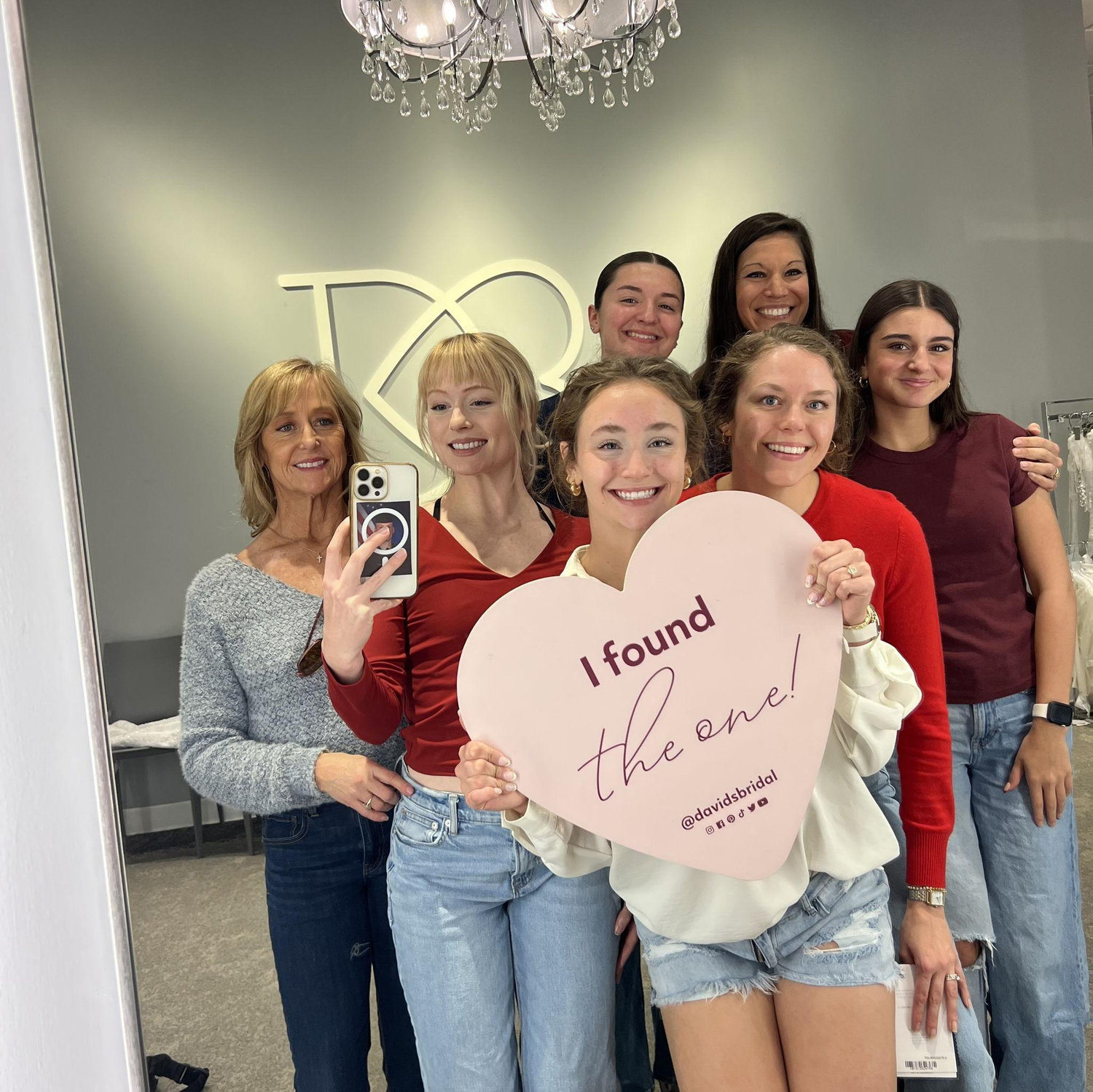Girls group photo after Jessa found her wedding dress!