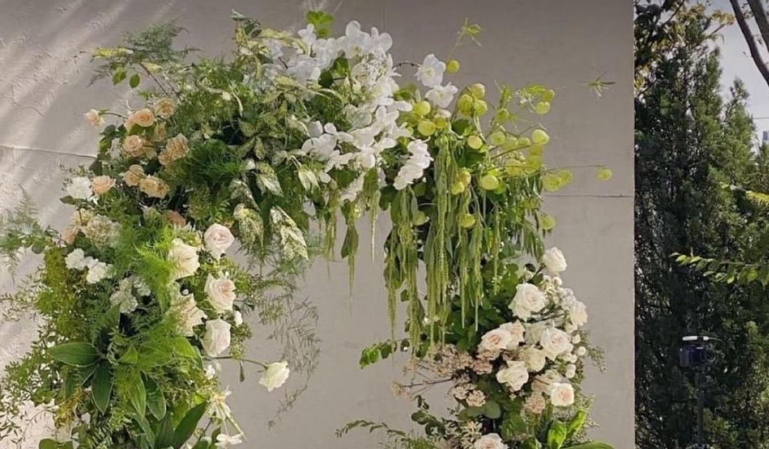 The Wedding Website of Caitlin Jennings and Cale Wayt