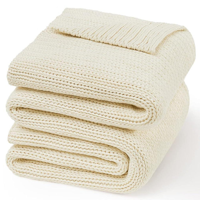 Guohaoi Knitted Weighted Blanket for Adults (Cream 60"x80" 17lbs) No Beads Cooling Throw Blanket for Hot Sleepers, Home Decor Breathable Chunky Knit Heavy Blanket Use on Queen/King Size Bed