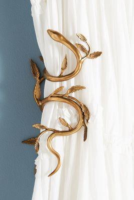 Serpentine Tieback