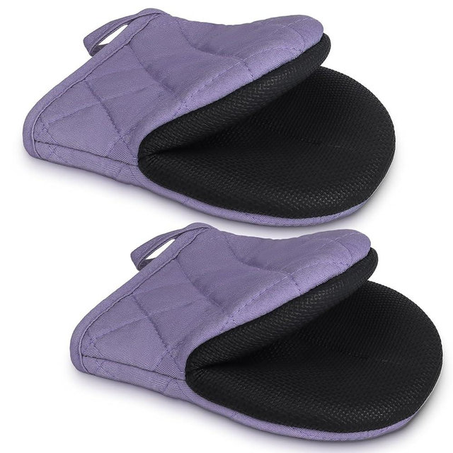 1 Pair Short Oven Mitts - Silicone Kitchen Oven Gloves High Heat Resistant 500℉, Mini Oven Mits with Non-Slip Grip Surfaces and Hanging Loop for BBQ, Baking, Cooking and Grilling (Purple)