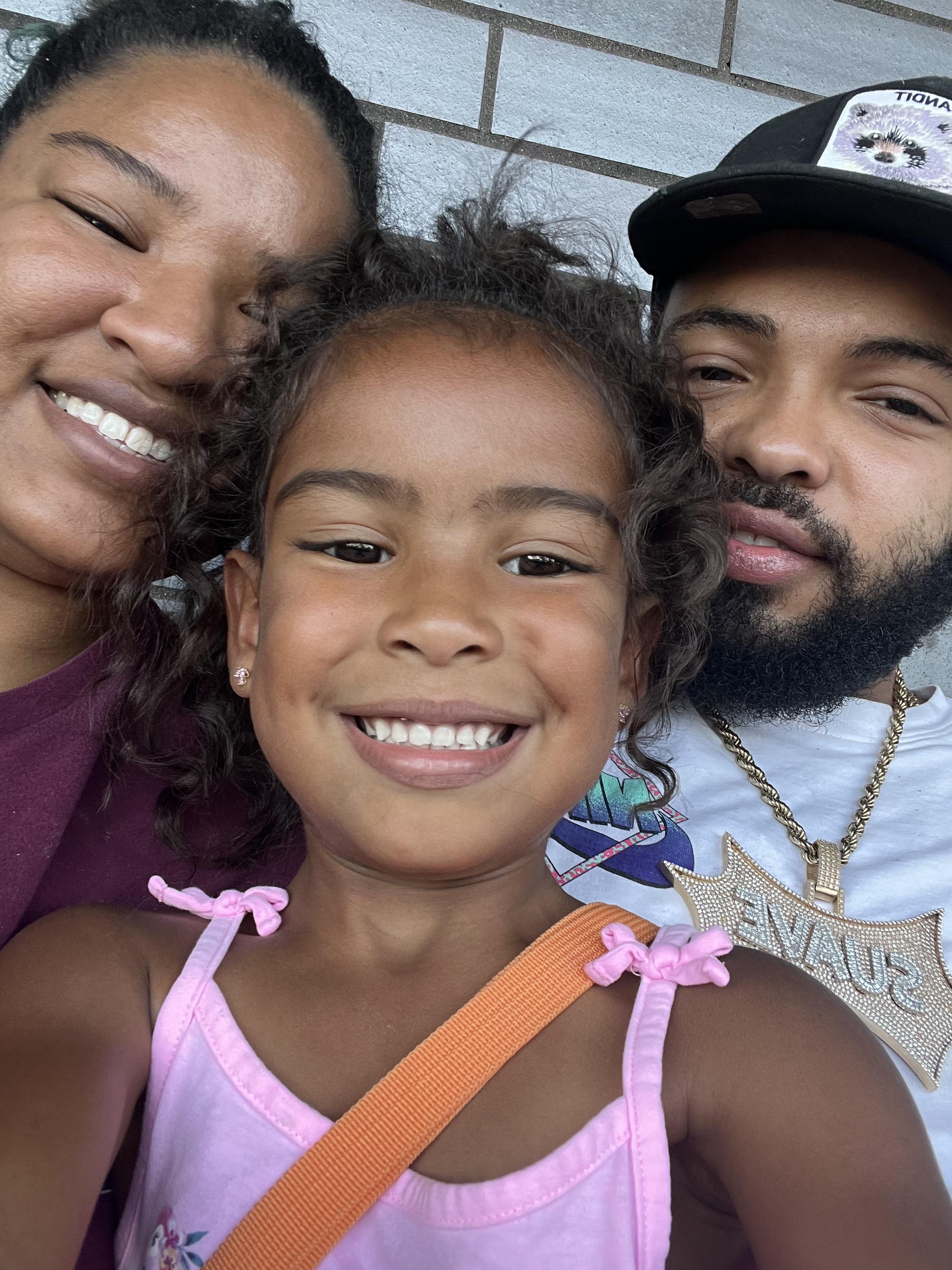 The Wedding Website of Desiree Robinson and Johnathan Thompson