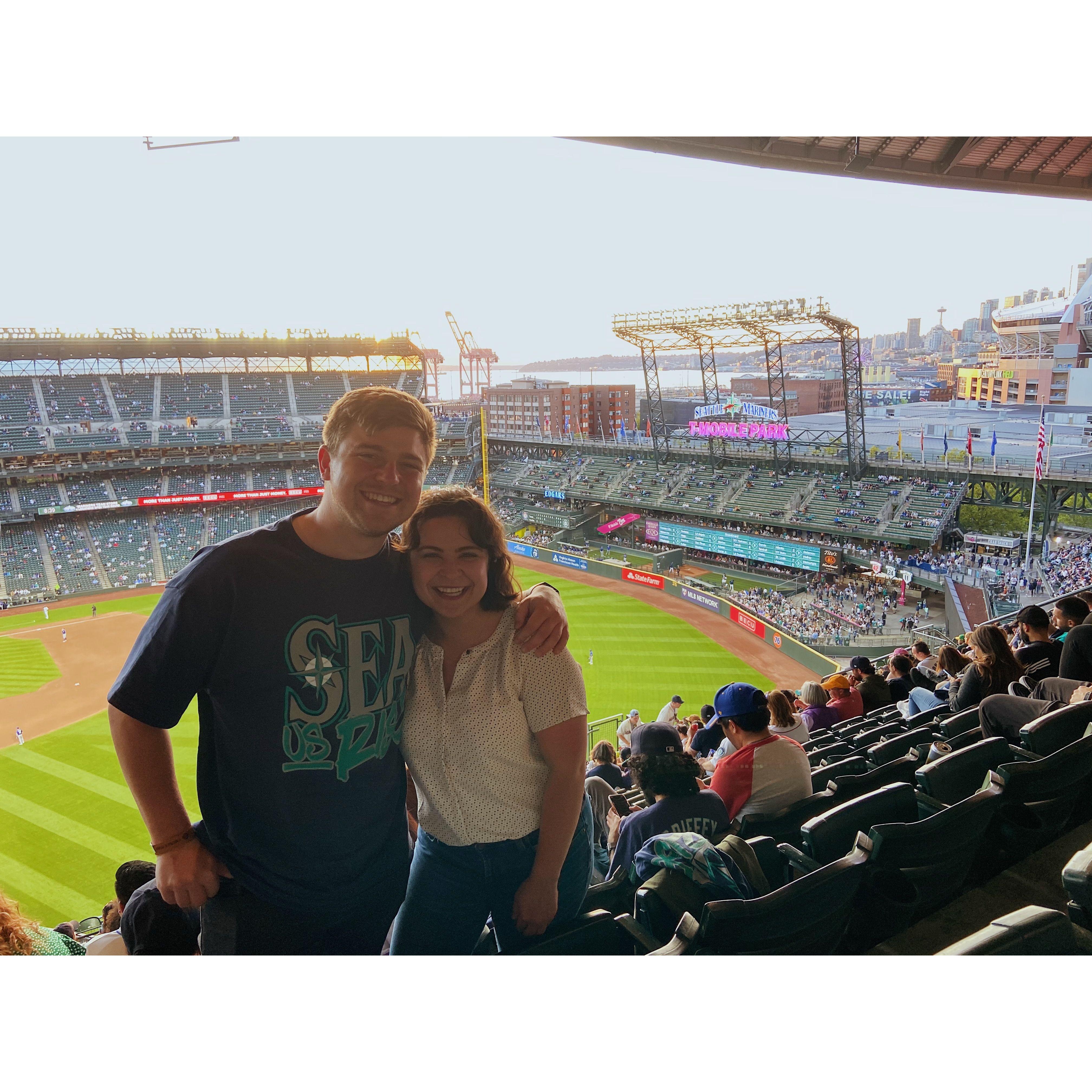 Once Covid restrictions lifted, we went on our first trip that required a flight - Seattle! Shenanigan's included kayaking, Chihuly (a UW Madison grad!), and the prettiest baseball game I've ever seen