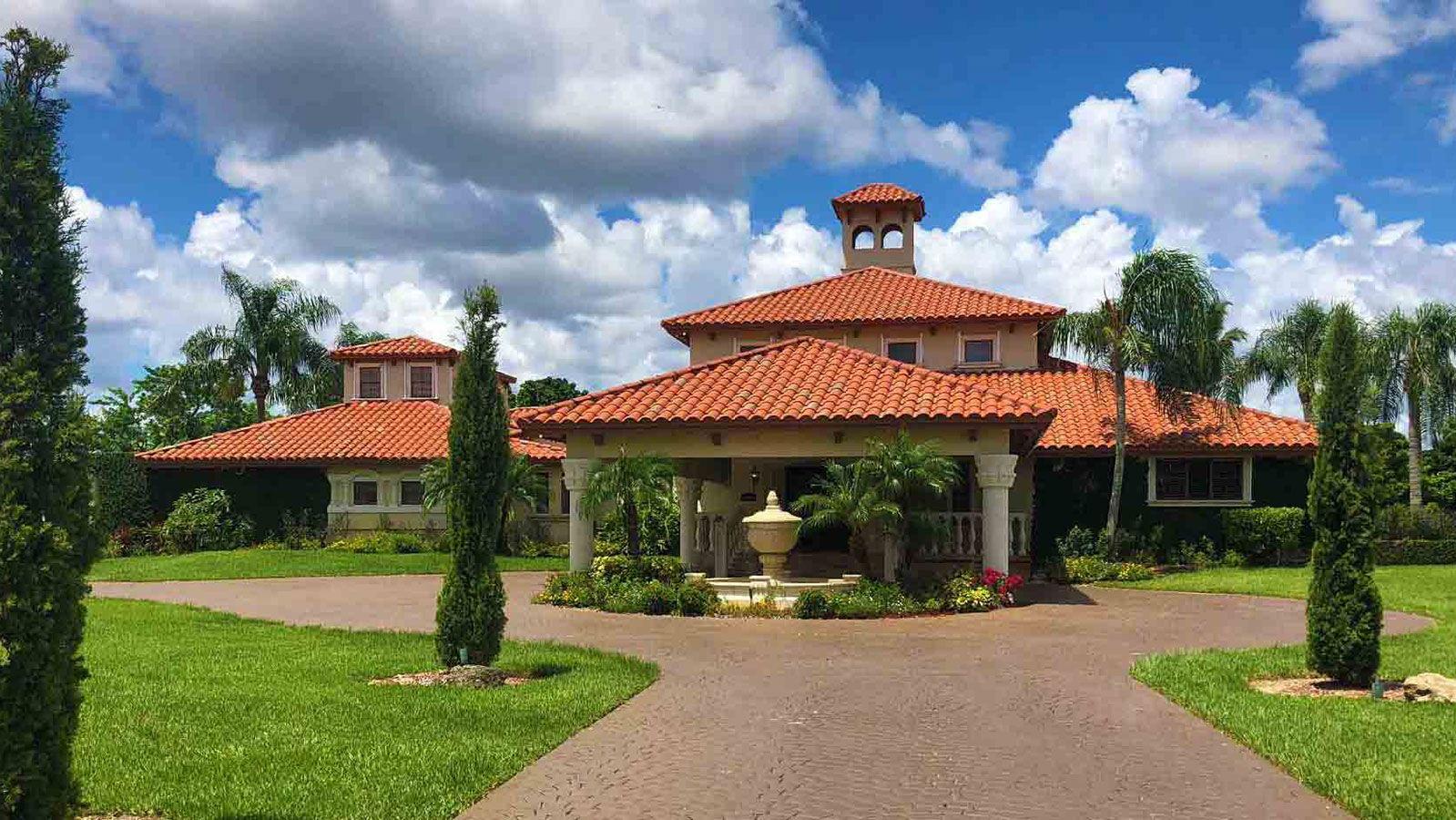 The Wedding Website of Julian Gonzalez and Carolina Fernandez