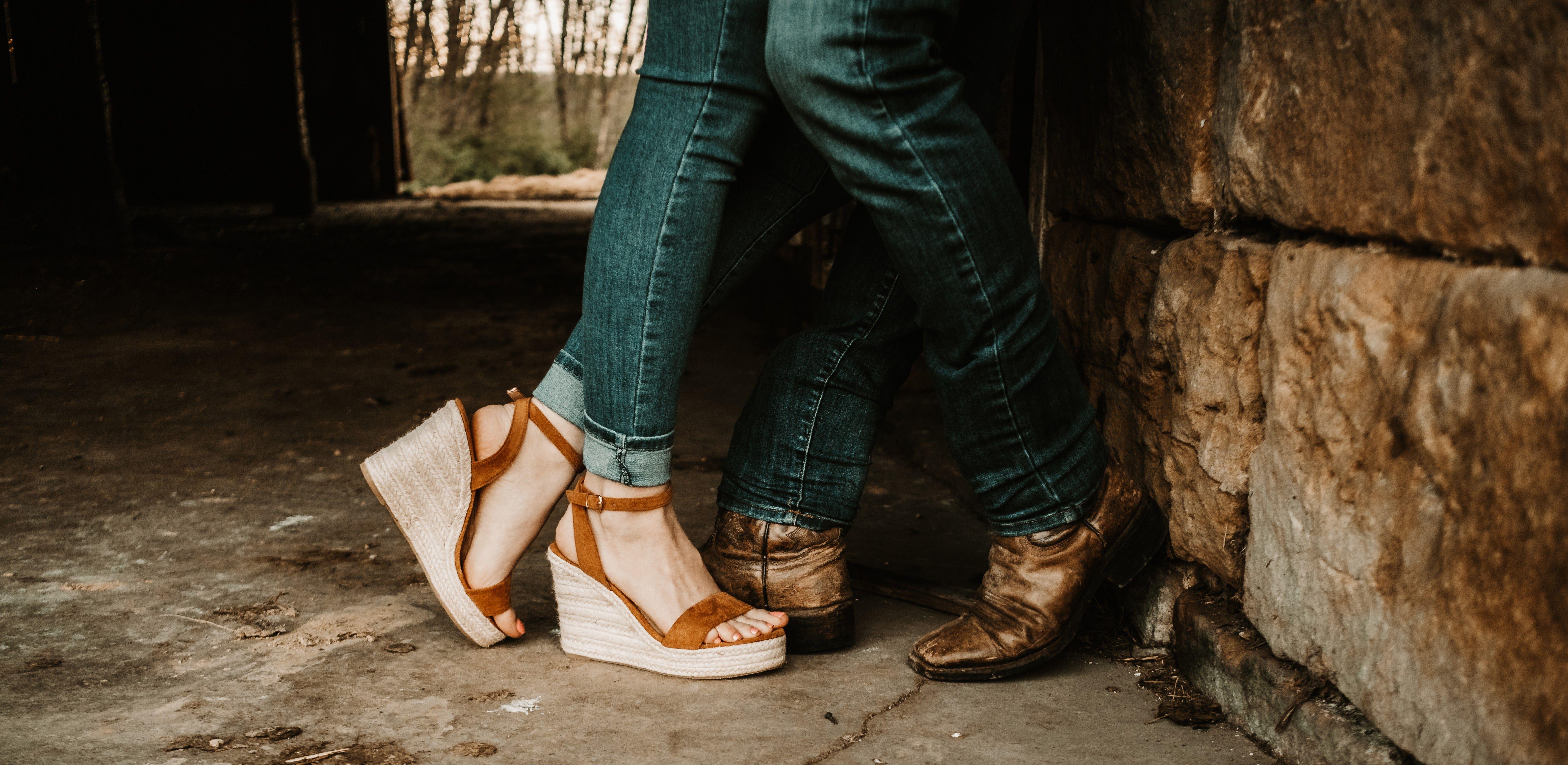 The Wedding Website of Chelsea Robinson and Lewis Armstrong