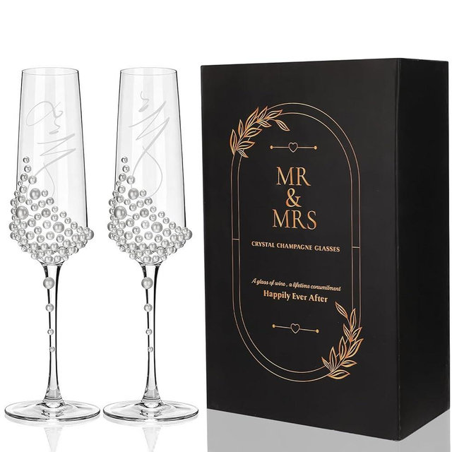 Ovveroche Mr and Mrs Wedding Champagne Flutes Set with Pearls Bride and Groom Toasting Crystal Glass Set with Gift Box Packaging for Anniversary Engagement Celebrations Bridal Shower Gifts