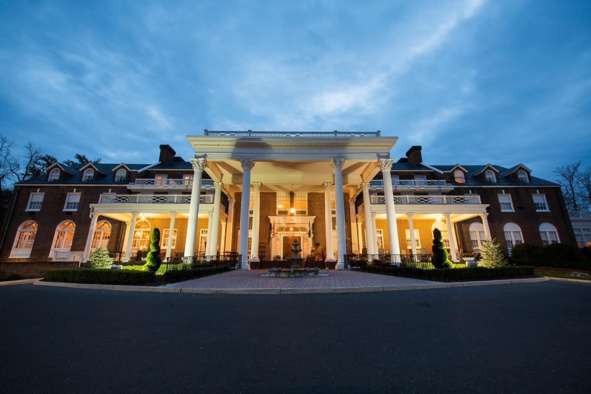 The Wedding Website of Tara Moore and Kendrick Hunter