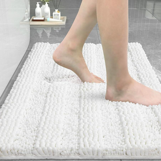 Yimobra White Bathroom Rug Mat, Non Slip Quick Dry Bath Mats, Extra Thick and Super Absorbent Bath Rugs, Luxury Microfiber Chenille Plush Fluffy Washable Soft Shower Carpet for Floor, 24" x 17"