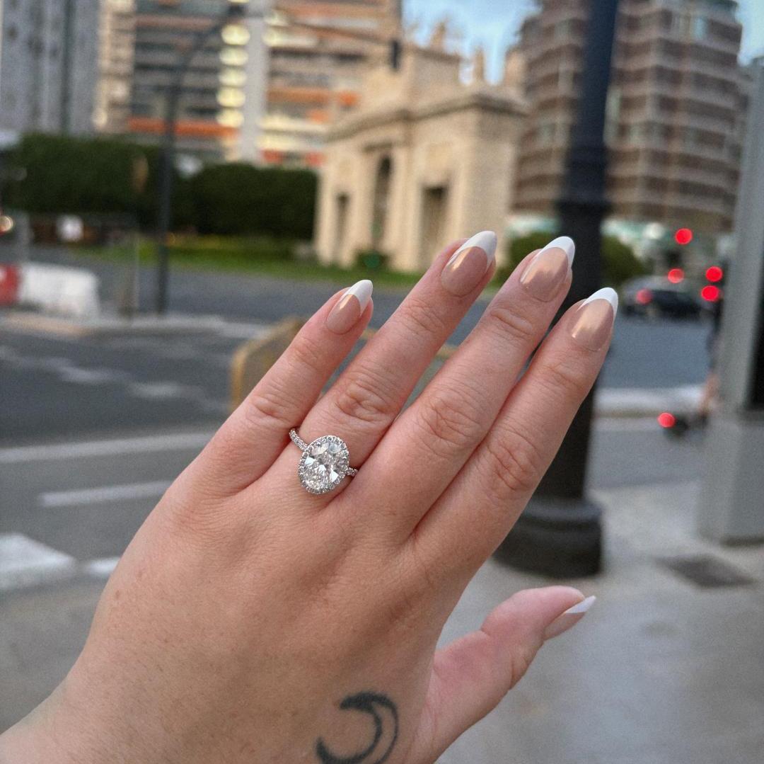 The day we got engaged in Valencia, Spain!๐ช๐ธ๐โ๏ธ