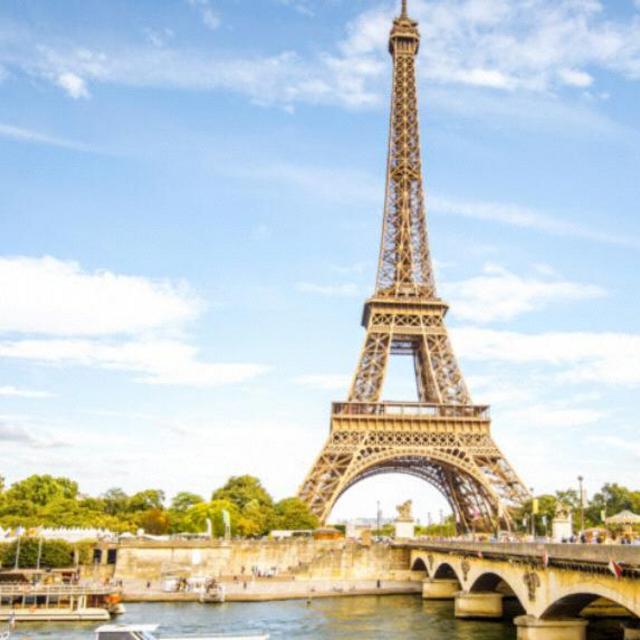 Hairstons in Paris
