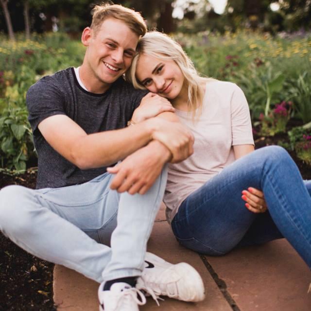 The Wedding Website of Lesley Olson and Dalton Gee
