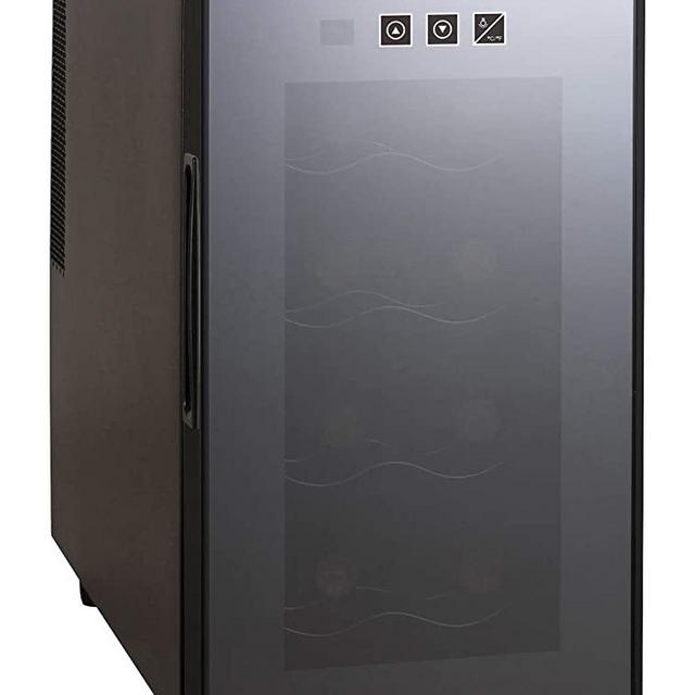 Black+decker 6 Bottle Wine Fridge, Thermoelectric Small Wine Cooler, Mini Wine  Fridge With Triple Pane Clear Glass Door : Target